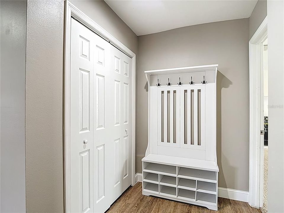 合同活跃: $514,900 (4 贝兹, 2 浴室, 2950 平方英尺)