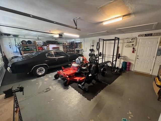 合同活跃: $514,900 (4 贝兹, 2 浴室, 2950 平方英尺)