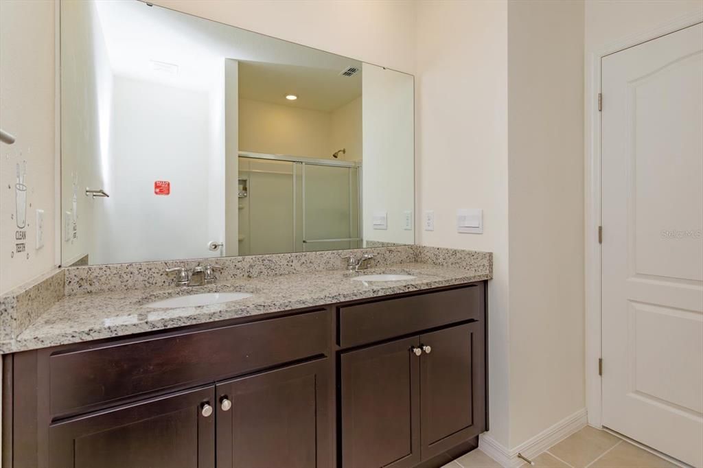 Active With Contract: $2,000 (3 beds, 2 baths, 1516 Square Feet)