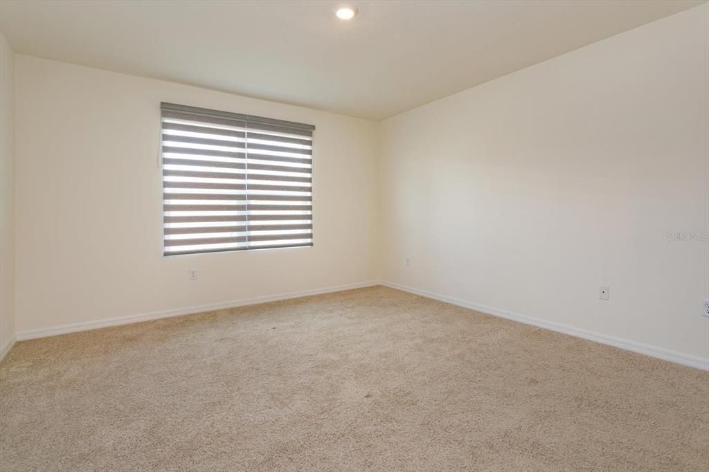 Active With Contract: $2,000 (3 beds, 2 baths, 1516 Square Feet)