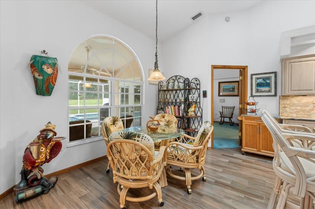 For Sale: $410,000 (3 beds, 2 baths, 2368 Square Feet)