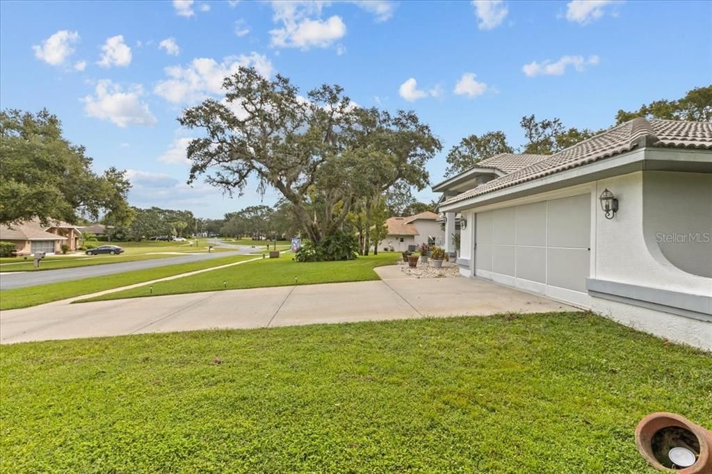 For Sale: $410,000 (3 beds, 2 baths, 2368 Square Feet)