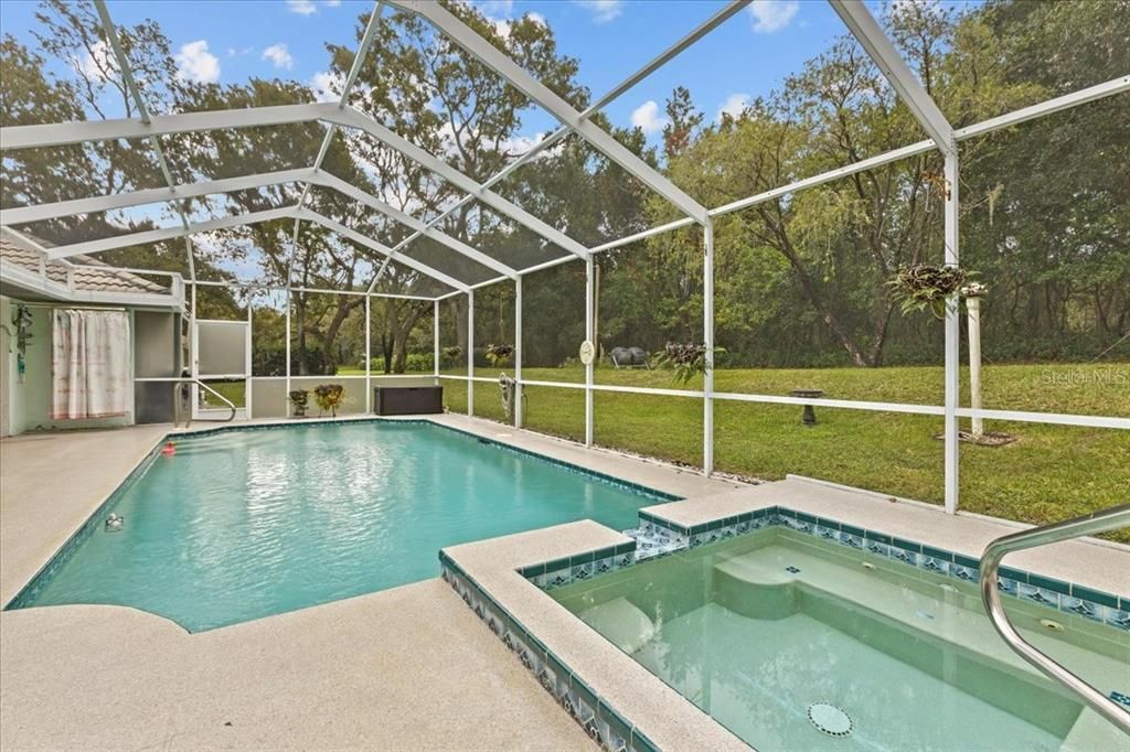 For Sale: $410,000 (3 beds, 2 baths, 2368 Square Feet)