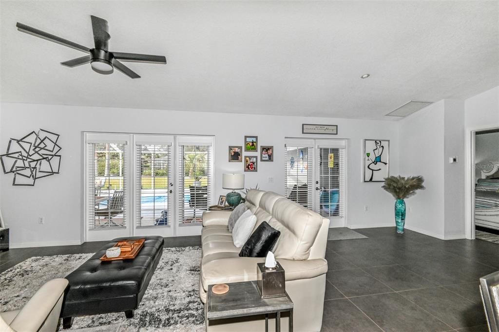 На продажу: $429,000 (3 спален, 2 ванн, 1791 Квадратных фут)