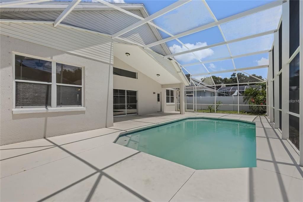 В аренду: $2,650 (3 спален, 2 ванн, 1672 Квадратных фут)