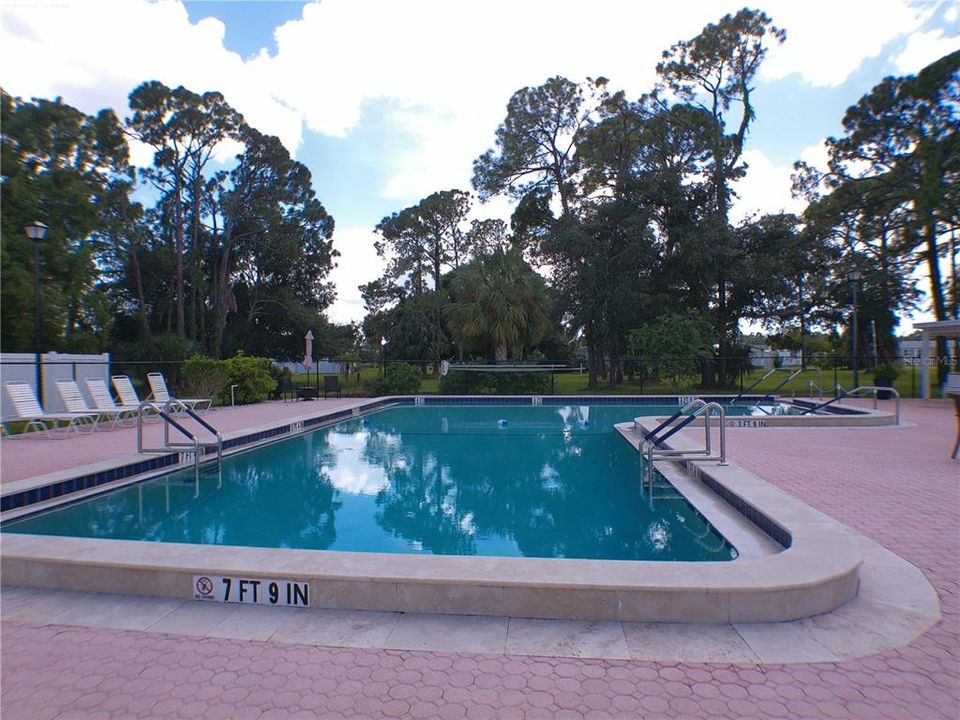 待售: $104,999 (2 贝兹, 1 浴室, 671 平方英尺)