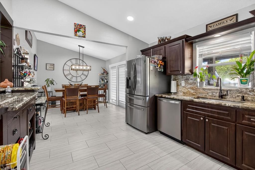 待售: $569,000 (3 贝兹, 2 浴室, 1651 平方英尺)