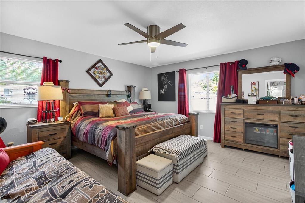 待售: $569,000 (3 贝兹, 2 浴室, 1651 平方英尺)