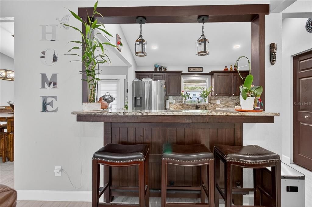 待售: $569,000 (3 贝兹, 2 浴室, 1651 平方英尺)