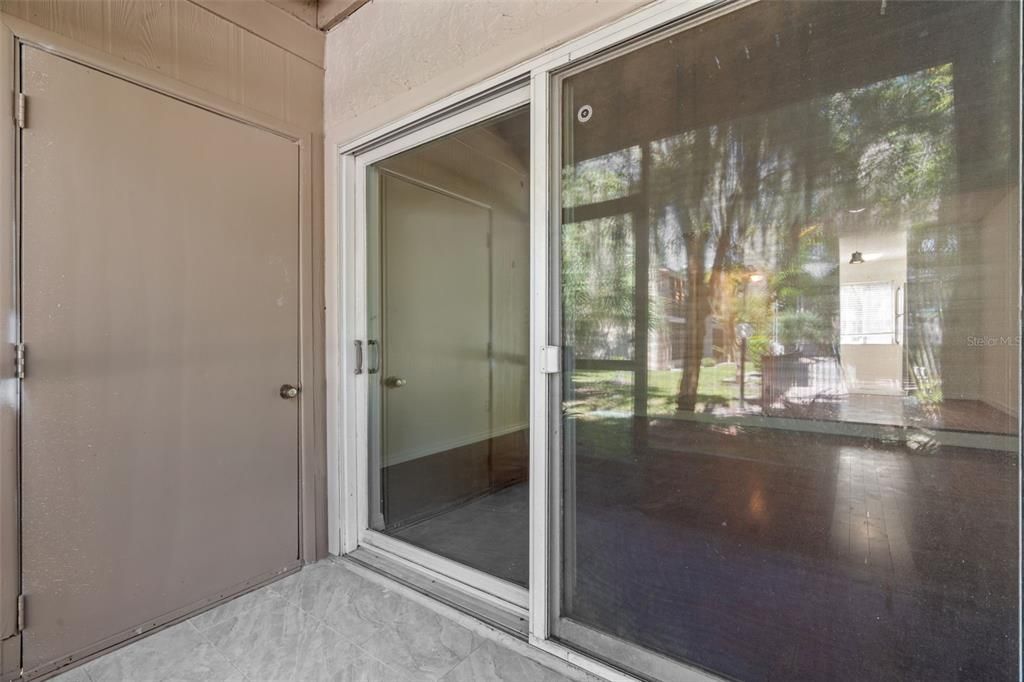 For Sale: $124,900 (2 beds, 1 baths, 1085 Square Feet)