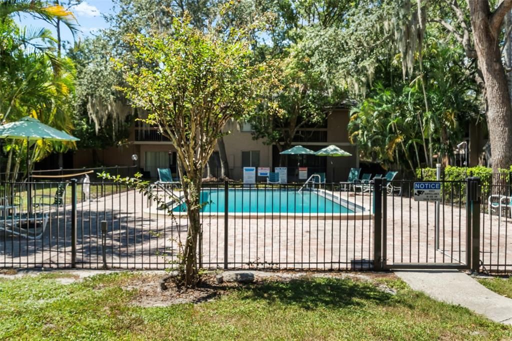 For Sale: $124,900 (2 beds, 1 baths, 1085 Square Feet)