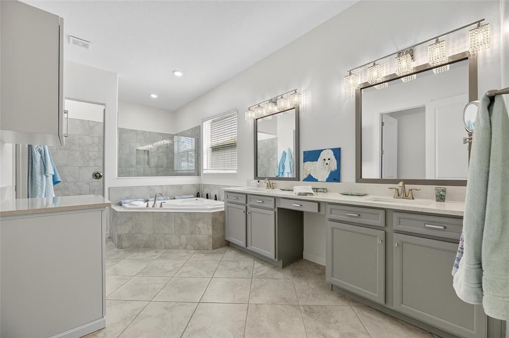 En Venta: $600,000 (3 camas, 3 baños, 2651 Pies cuadrados)