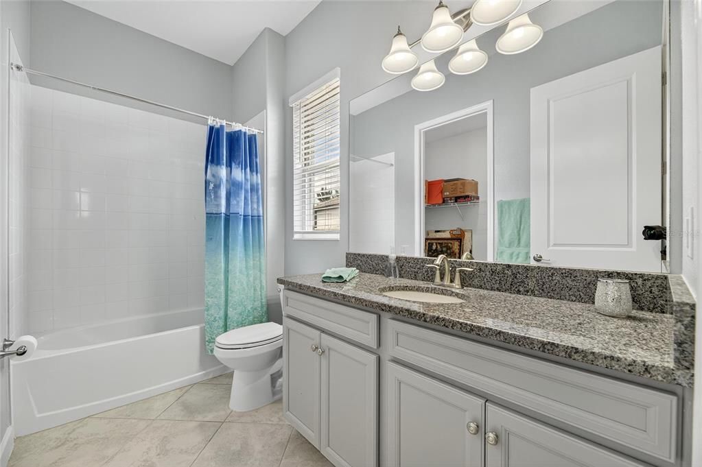 En Venta: $600,000 (3 camas, 3 baños, 2651 Pies cuadrados)