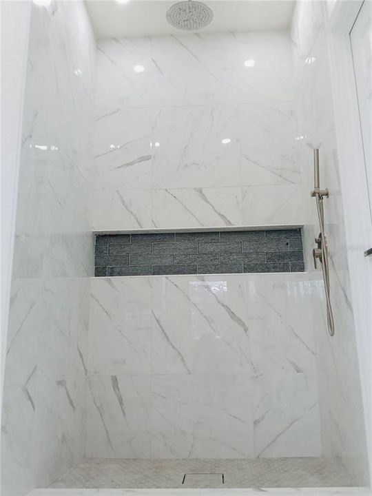 Active With Contract: $359,900 (3 beds, 2 baths, 1613 Square Feet)