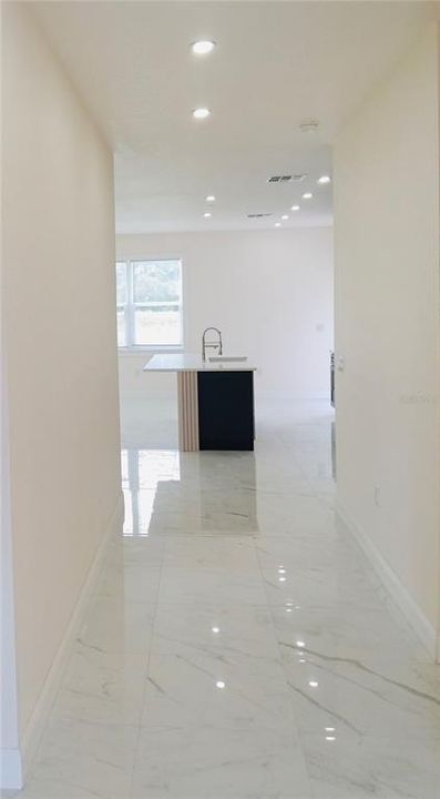 Active With Contract: $359,900 (3 beds, 2 baths, 1613 Square Feet)