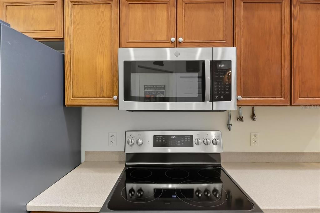 En Venta: $419,900 (3 camas, 2 baños, 2245 Pies cuadrados)