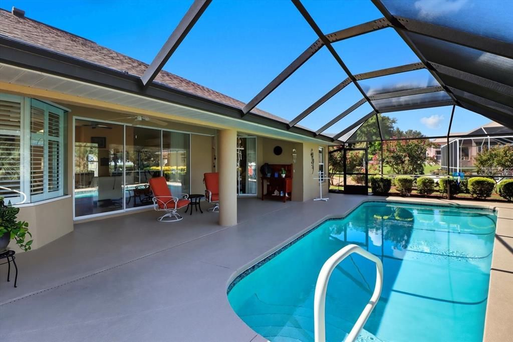 En Venta: $419,900 (3 camas, 2 baños, 2245 Pies cuadrados)