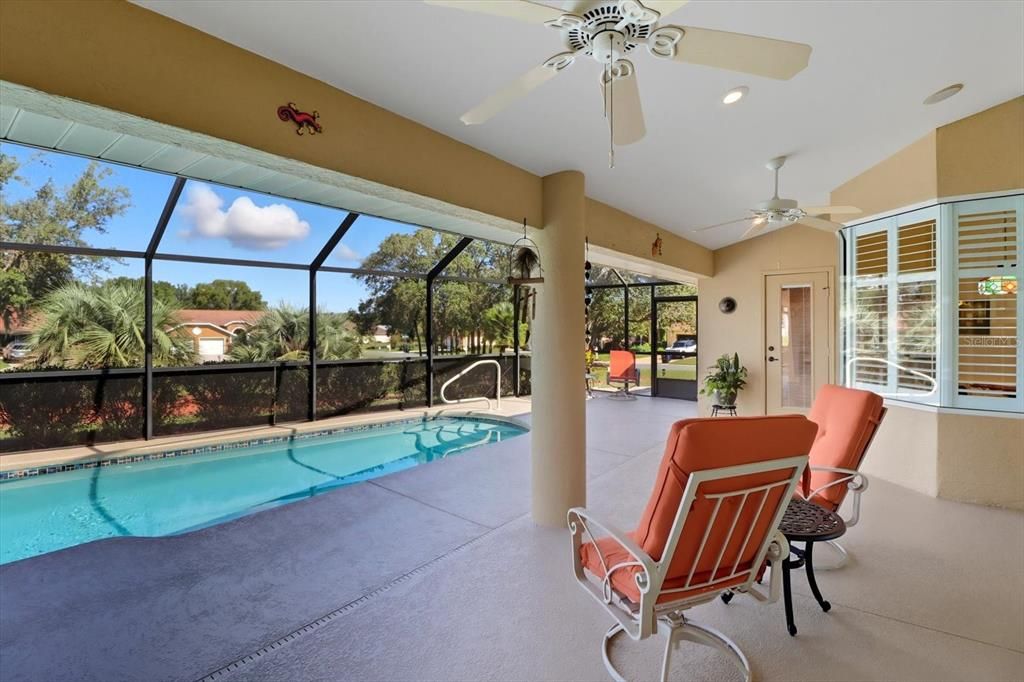 En Venta: $419,900 (3 camas, 2 baños, 2245 Pies cuadrados)