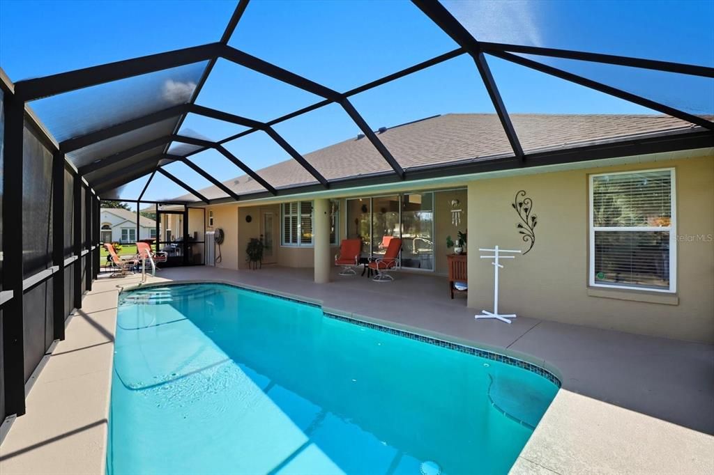 En Venta: $419,900 (3 camas, 2 baños, 2245 Pies cuadrados)