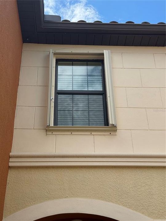 合同活跃: $265,000 (3 贝兹, 2 浴室, 1949 平方英尺)