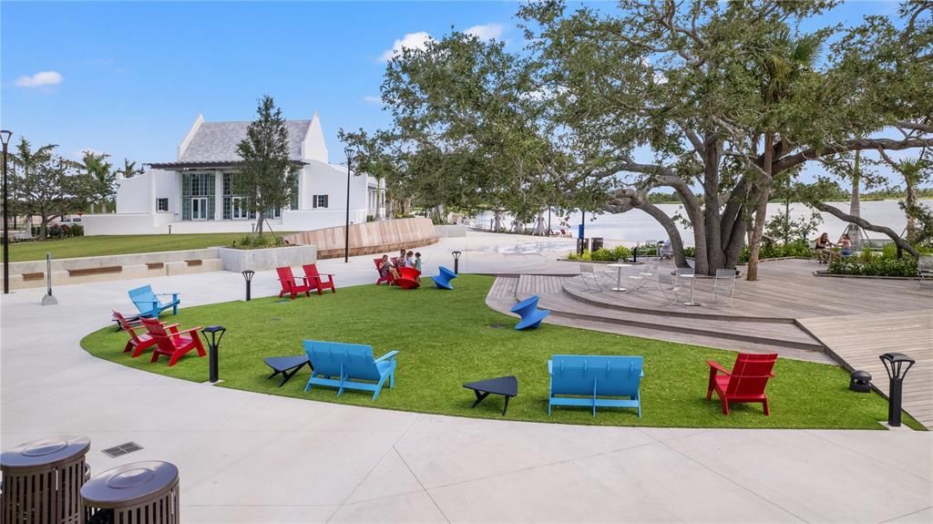 合同活跃: $265,000 (3 贝兹, 2 浴室, 1949 平方英尺)