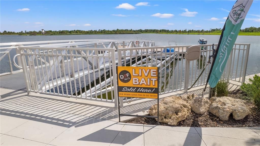 合同活跃: $265,000 (3 贝兹, 2 浴室, 1949 平方英尺)