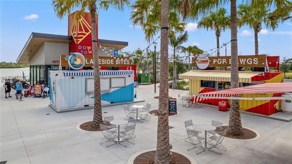 合同活跃: $265,000 (3 贝兹, 2 浴室, 1949 平方英尺)