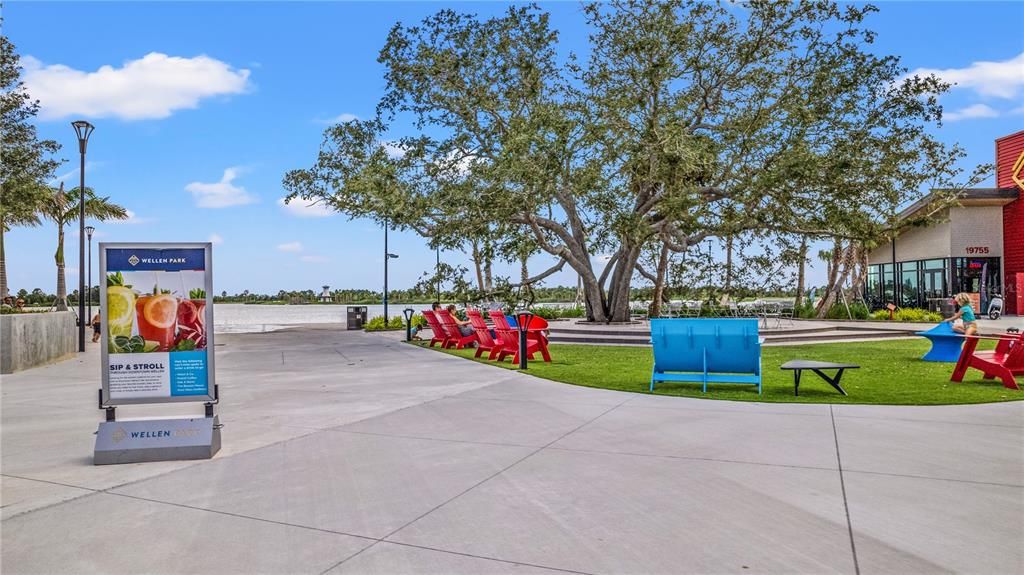 合同活跃: $265,000 (3 贝兹, 2 浴室, 1949 平方英尺)