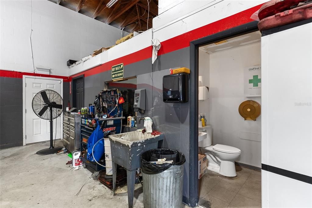 En Venta: $650,000 (0 camas, 0 baños, 2400 Pies cuadrados)