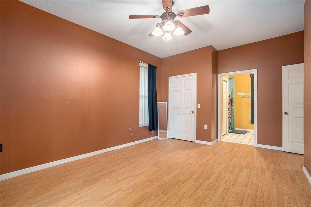 Active With Contract: $375,000 (3 beds, 2 baths, 1892 Square Feet)