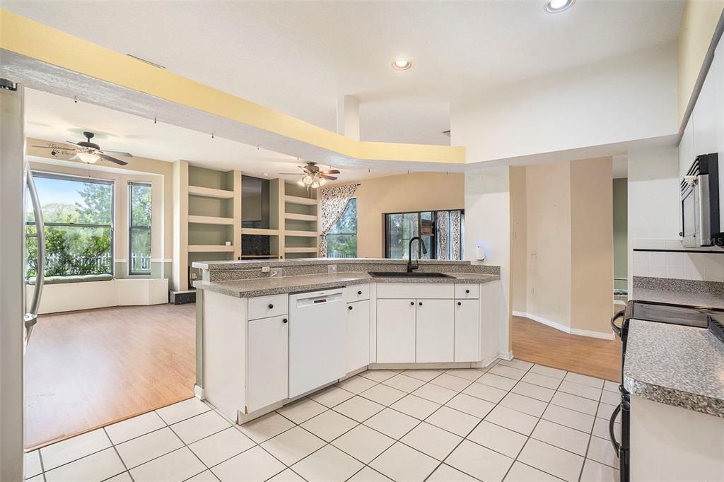 Active With Contract: $375,000 (3 beds, 2 baths, 1892 Square Feet)