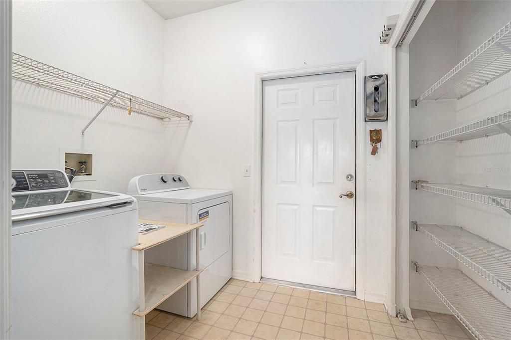 Active With Contract: $375,000 (3 beds, 2 baths, 1892 Square Feet)