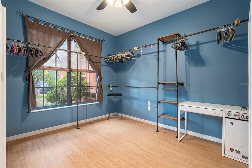 Active With Contract: $375,000 (3 beds, 2 baths, 1892 Square Feet)