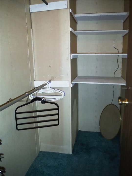 待售: $169,000 (2 贝兹, 2 浴室, 1356 平方英尺)