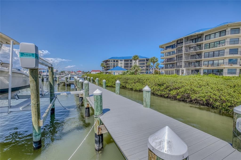 待售: $449,000 (2 贝兹, 2 浴室, 1158 平方英尺)