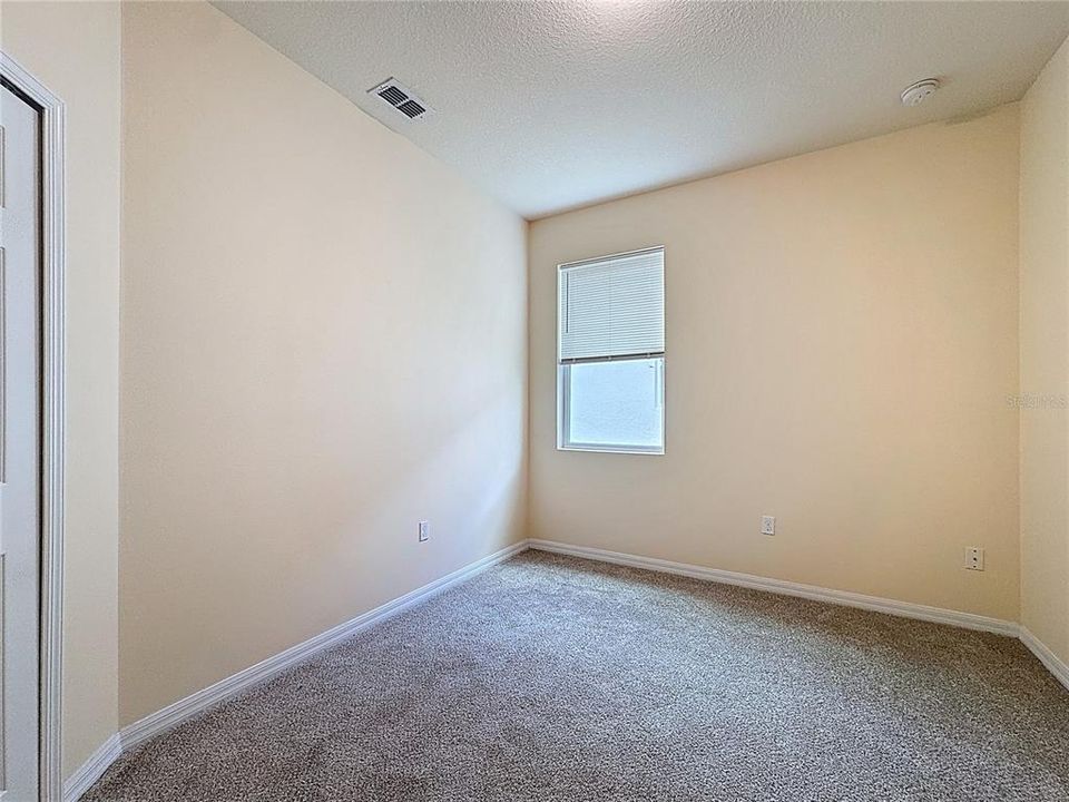 Под контрактом: $2,500 (4 спален, 2 ванн, 1843 Квадратных фут)