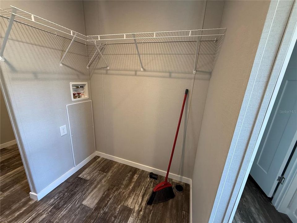 出租: $2,600 (3 贝兹, 2 浴室, 1216 平方英尺)