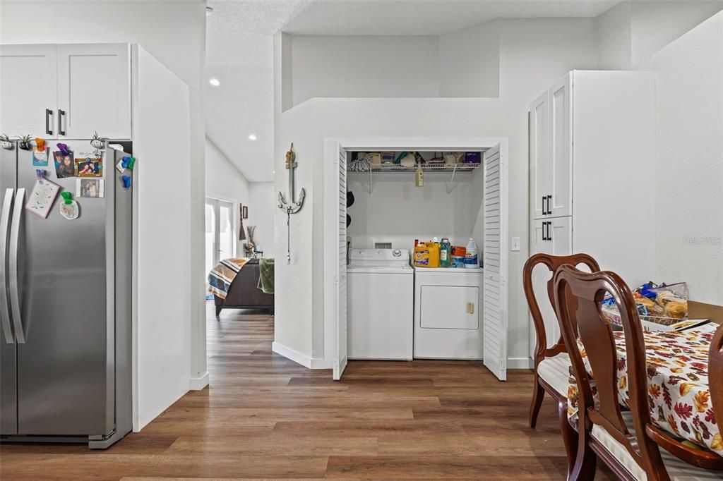 待售: $355,000 (3 贝兹, 2 浴室, 1441 平方英尺)