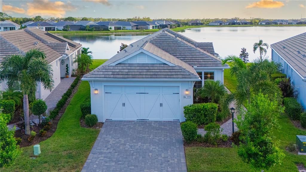 Activo con contrato: $969,900 (2 camas, 2 baños, 1940 Pies cuadrados)