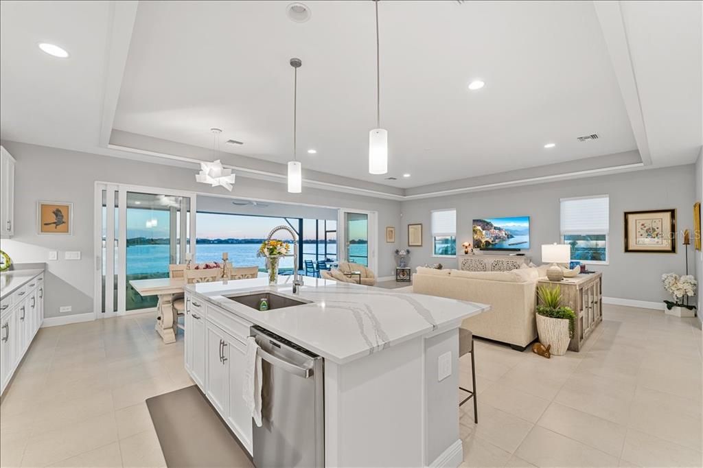 Activo con contrato: $969,900 (2 camas, 2 baños, 1940 Pies cuadrados)