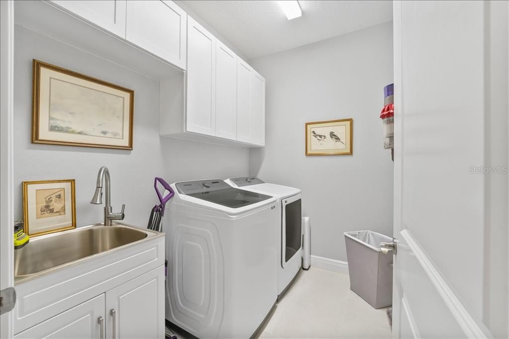 Activo con contrato: $969,900 (2 camas, 2 baños, 1940 Pies cuadrados)