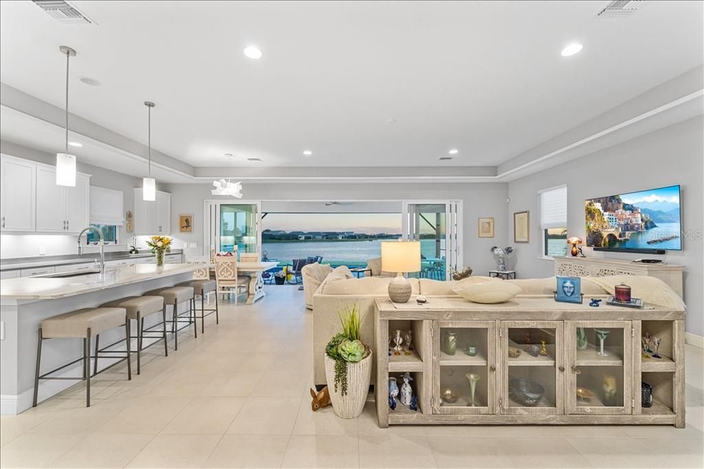 Activo con contrato: $969,900 (2 camas, 2 baños, 1940 Pies cuadrados)