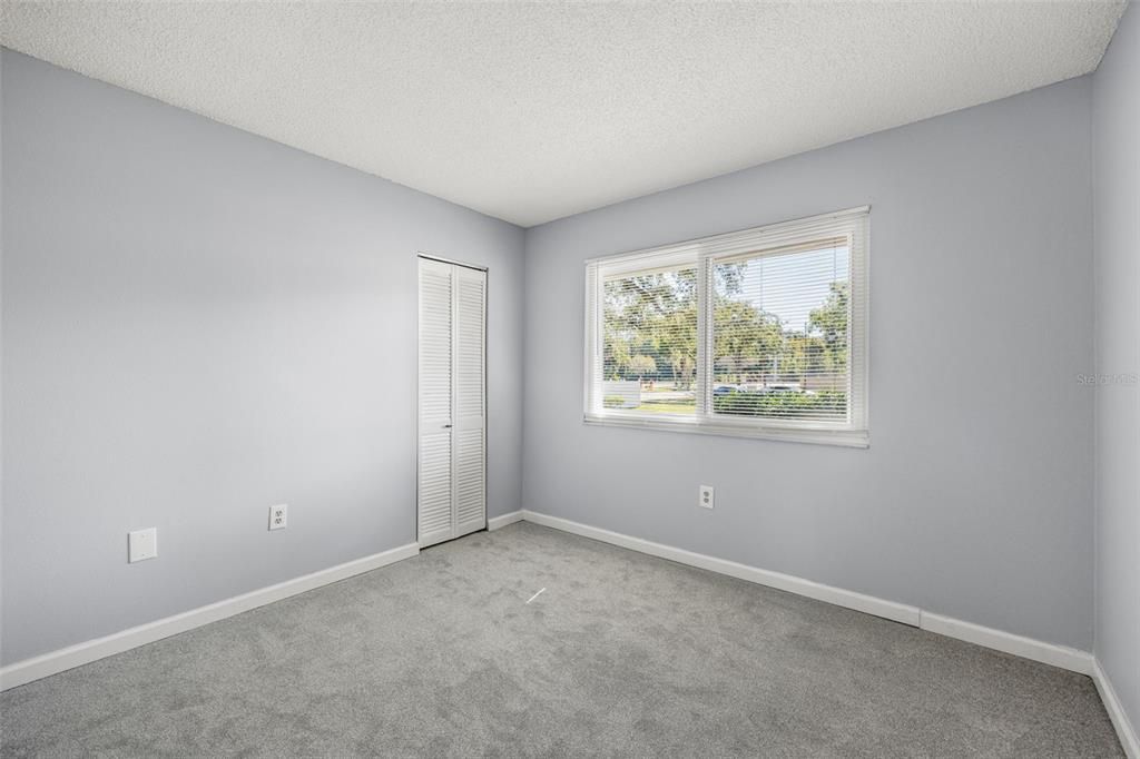 Active With Contract: $275,000 (2 beds, 2 baths, 1298 Square Feet)