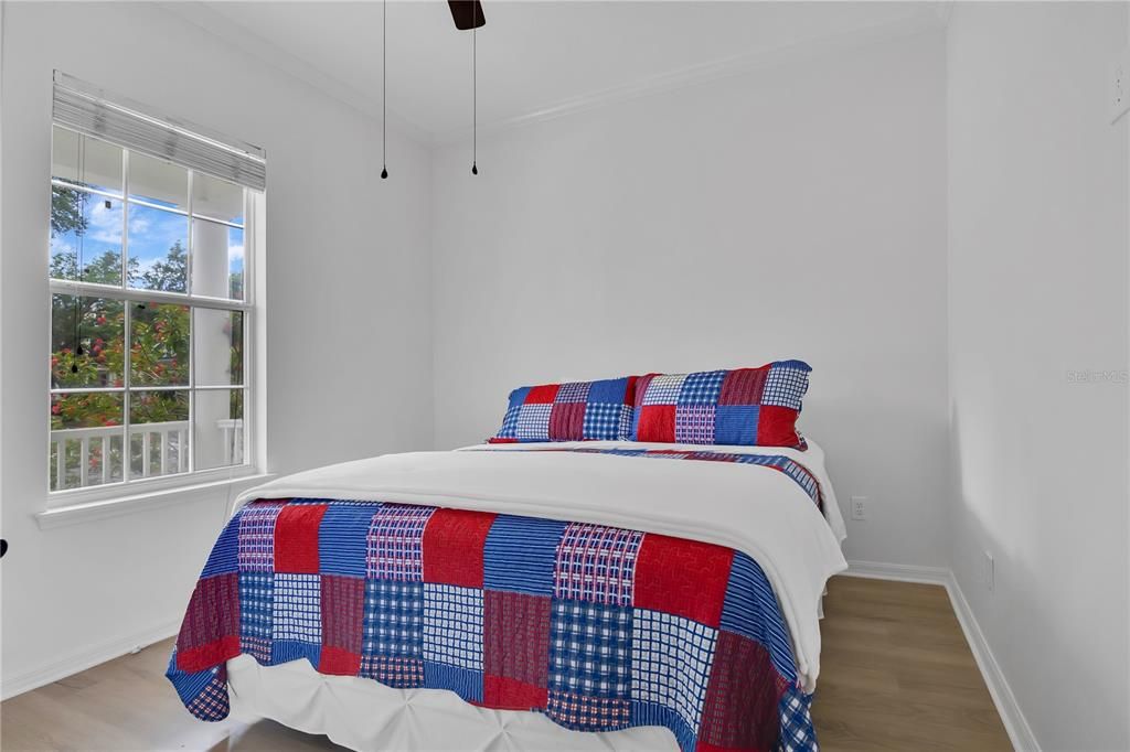 待售: $1,299,000 (6 贝兹, 4 浴室, 3593 平方英尺)