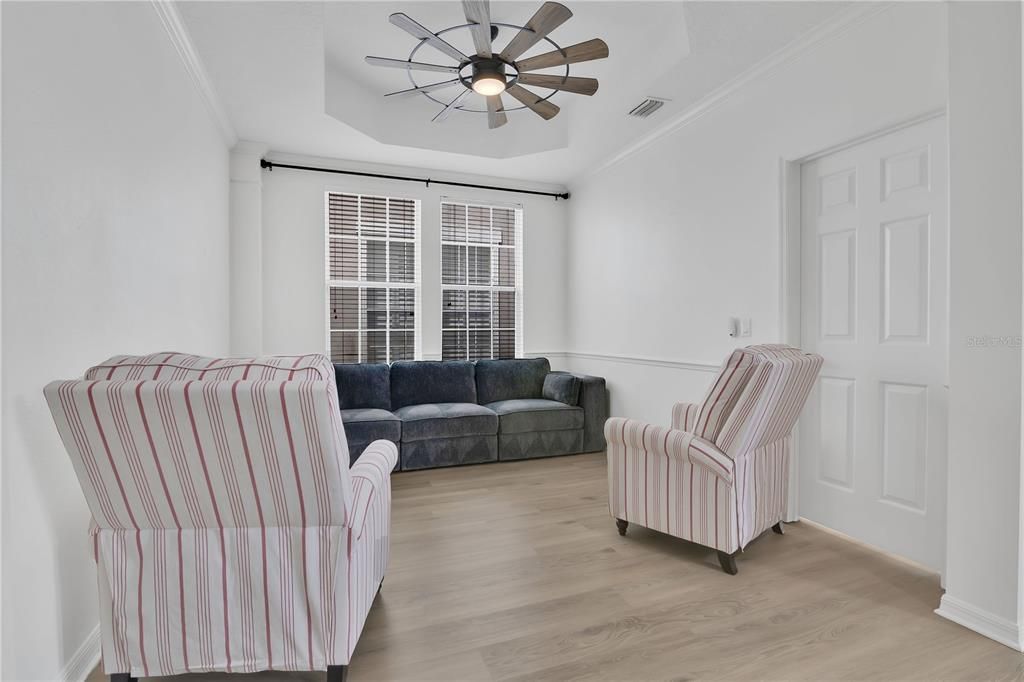 待售: $1,299,000 (6 贝兹, 4 浴室, 3593 平方英尺)