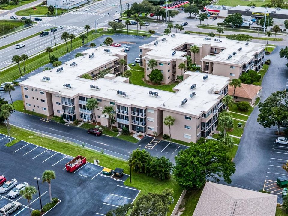 For Sale: $149,900 (1 beds, 1 baths, 828 Square Feet)