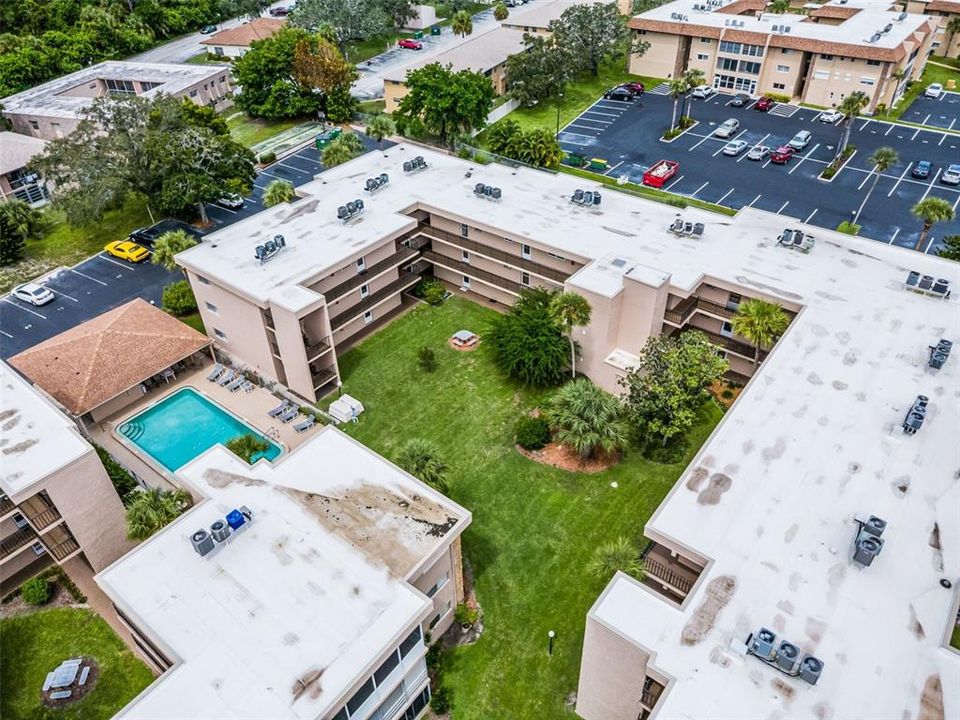 For Sale: $149,900 (1 beds, 1 baths, 828 Square Feet)