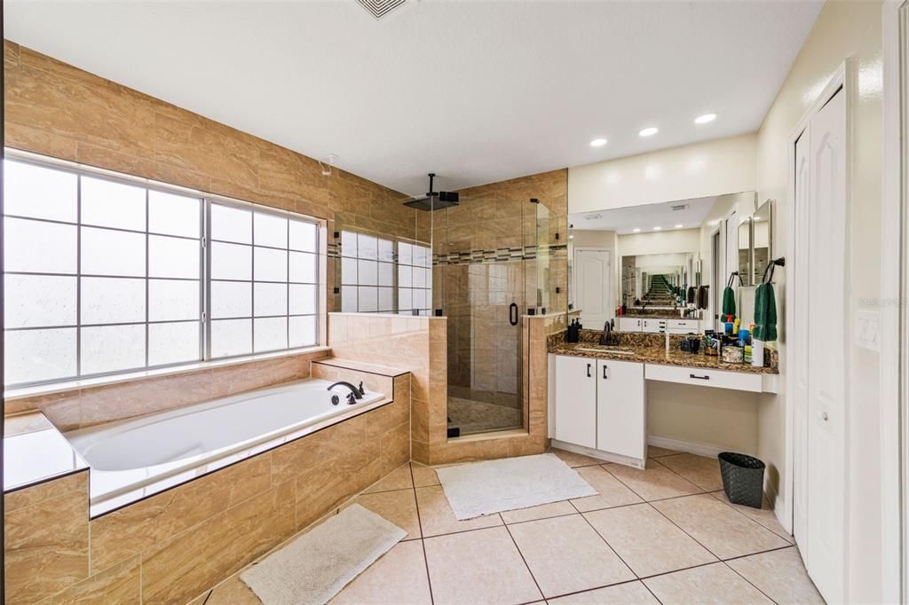 For Sale: $590,000 (4 beds, 2 baths, 3332 Square Feet)