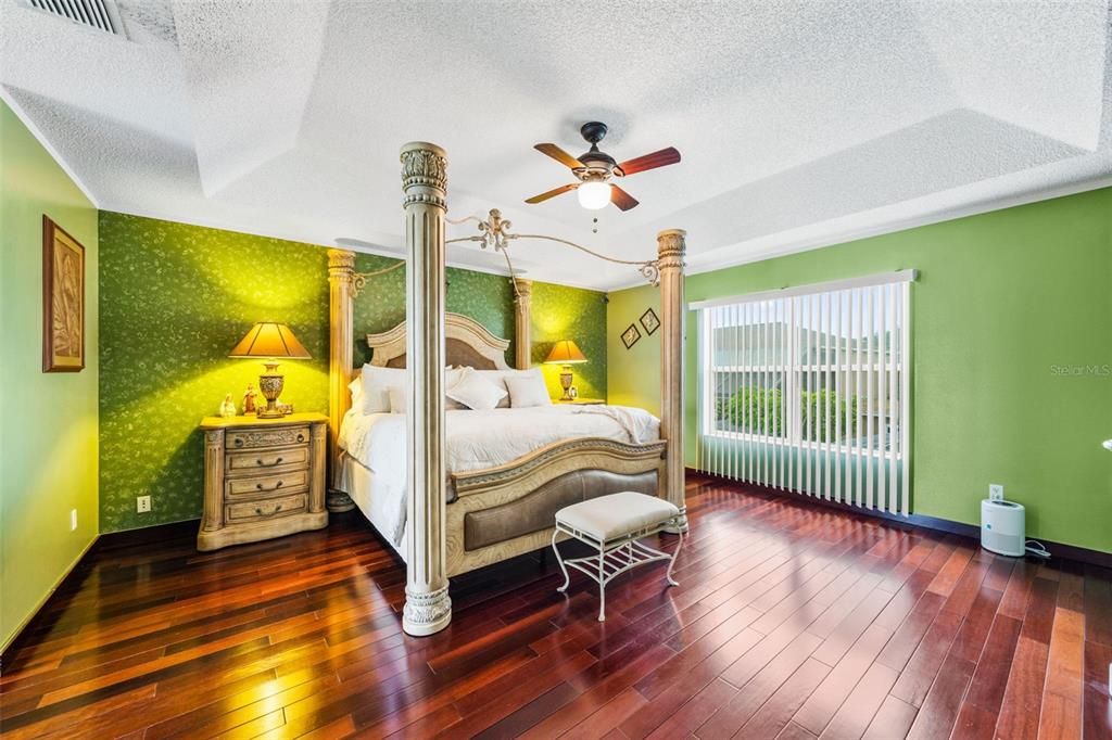 For Sale: $590,000 (4 beds, 2 baths, 3332 Square Feet)