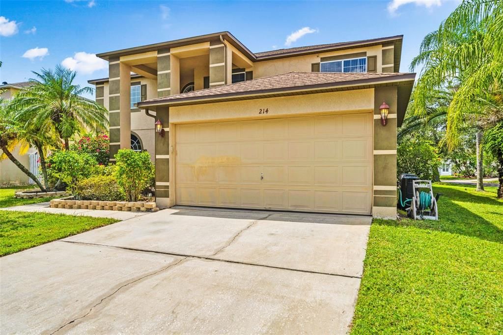 For Sale: $590,000 (4 beds, 2 baths, 3332 Square Feet)